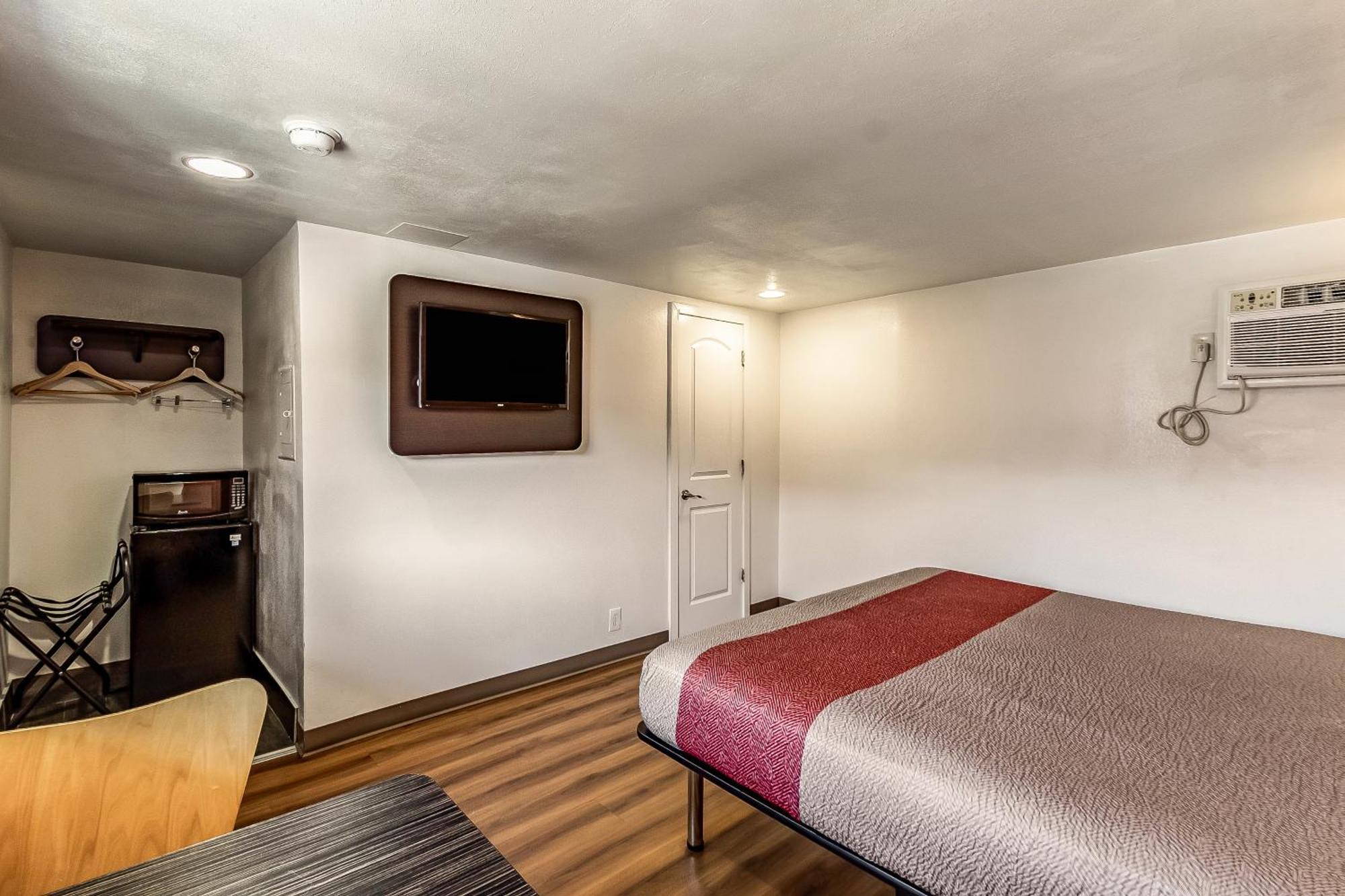 Motel 6 Elizabeth Nj Newark Liberty Intl Airport 外观 照片